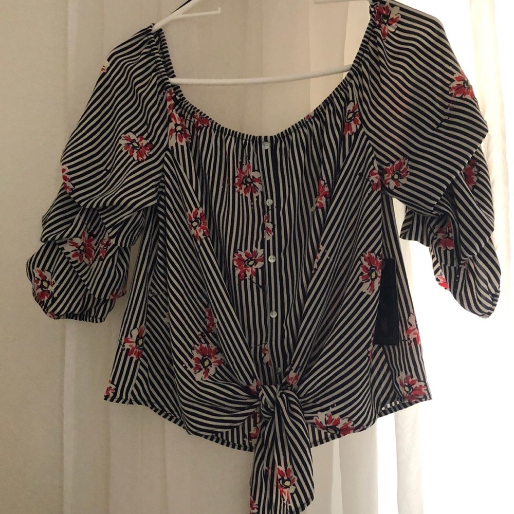 Super cute OLM off the shoulder shirt